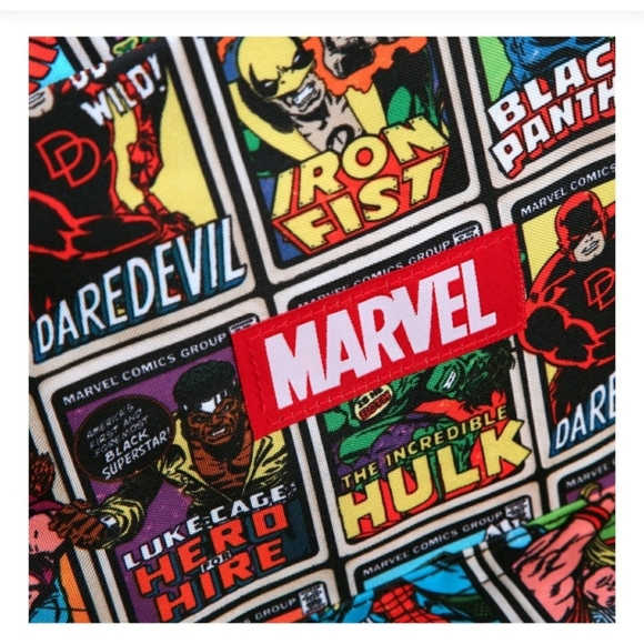 Marvel Comics Backpack 18”Classic AVENGERS Comic Book Nylon School Bag Funko NWT - Picture 4 of 5